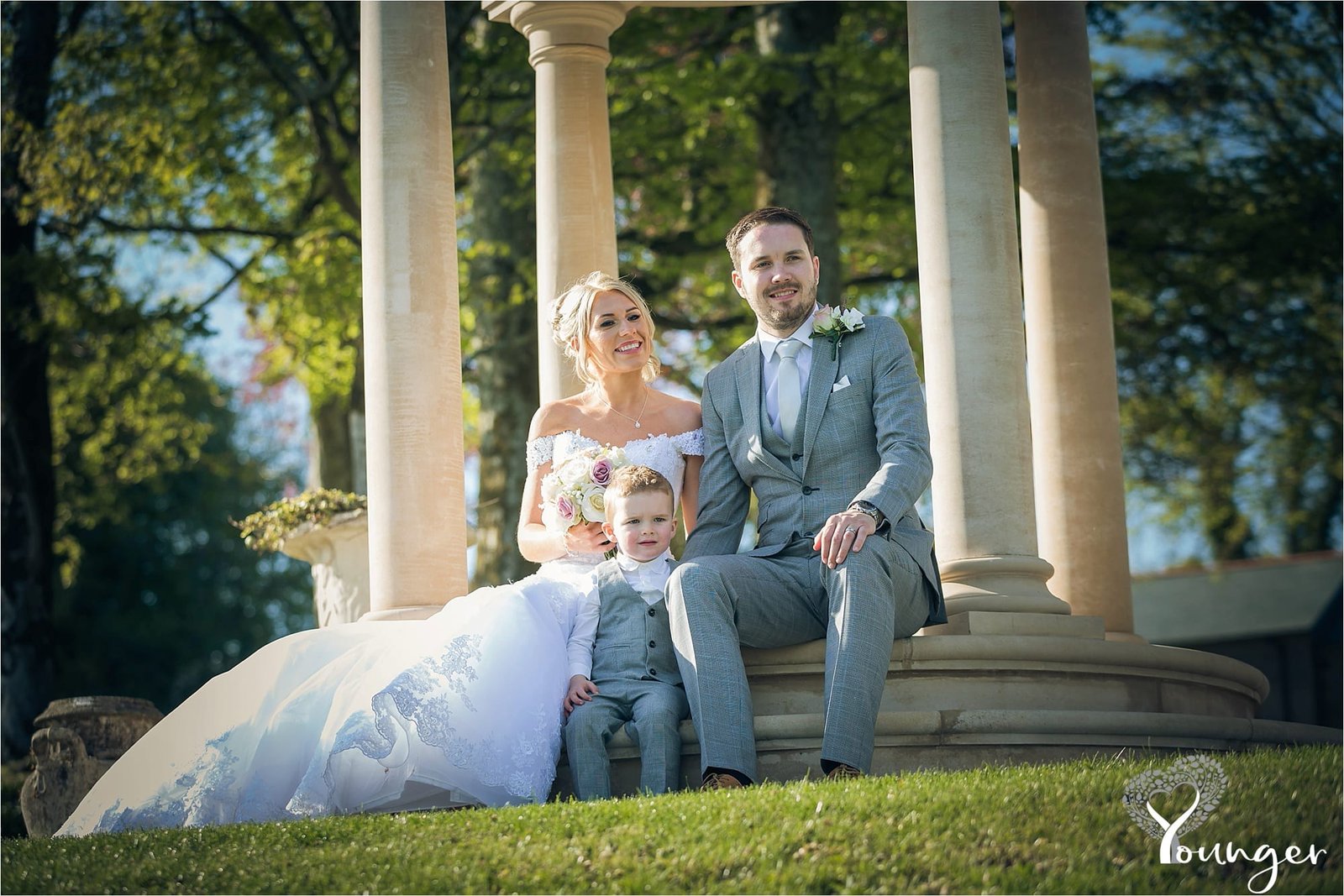 Kerri & Owen Tredudwell Manor wedding photography