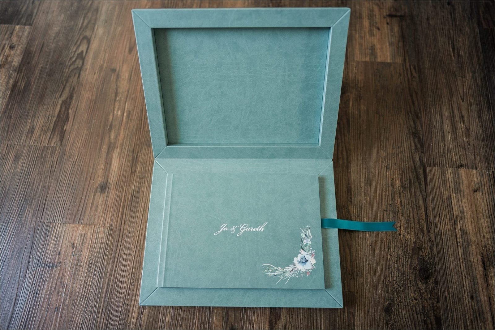 wedding albums by Younger photography
