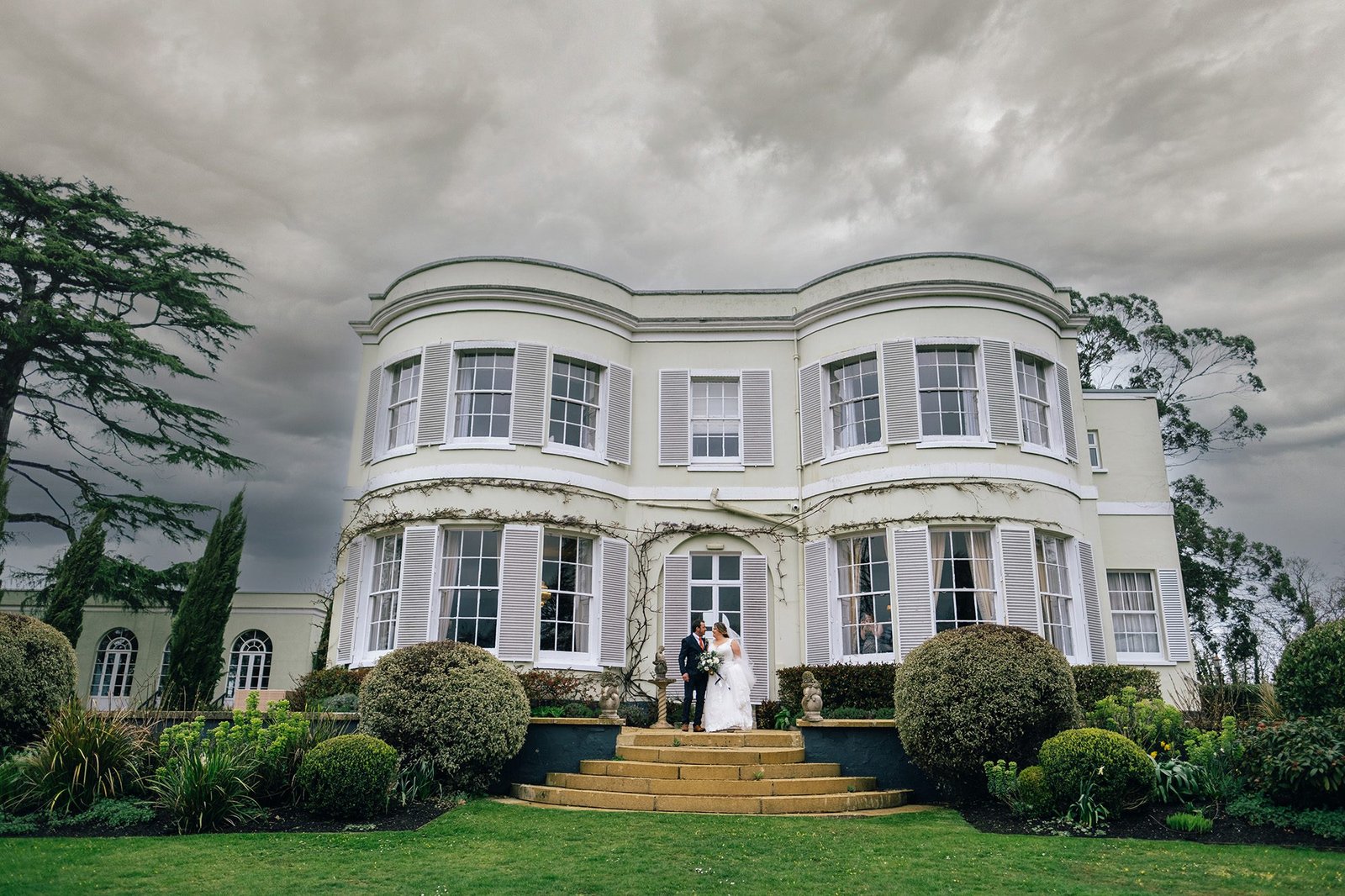 Younger photography wedding at Deer Park Manor House